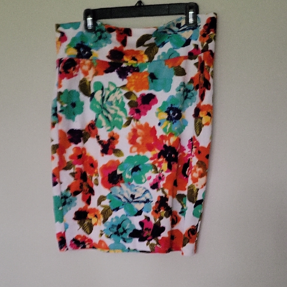 LuLaRoe Blue and Red Pencil Skirt Knee-Length Casual
